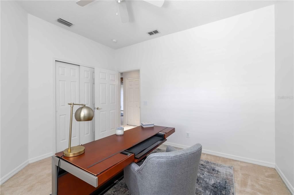 На продажу: $339,900 (2 спален, 2 ванн, 1391 Квадратных фут)