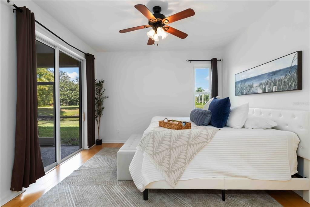 На продажу: $339,900 (2 спален, 2 ванн, 1391 Квадратных фут)