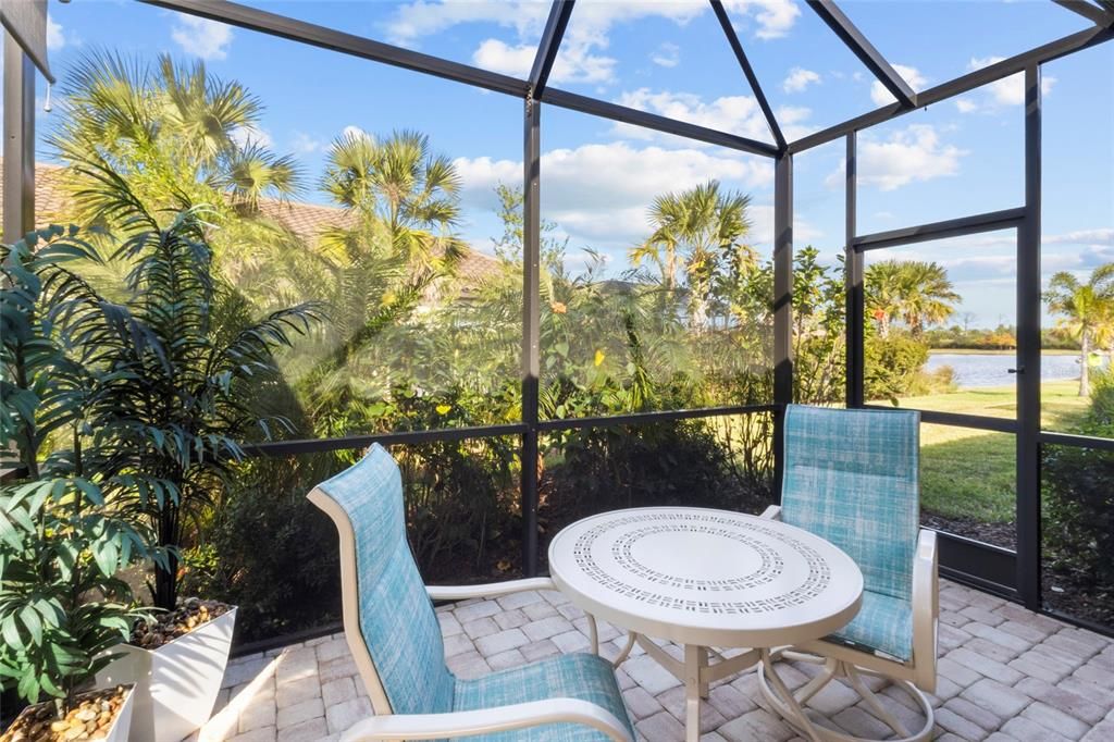 For Sale: $415,000 (2 beds, 2 baths, 1430 Square Feet)