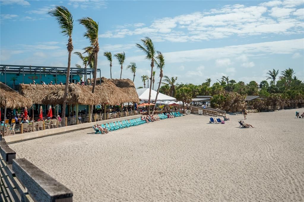 For Sale: $415,000 (2 beds, 2 baths, 1430 Square Feet)