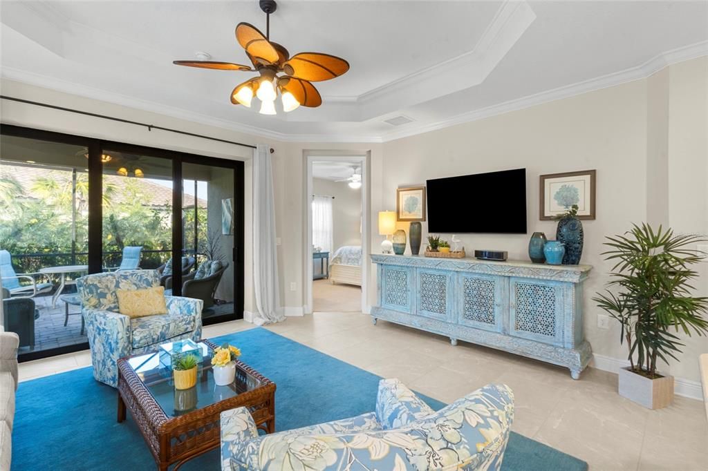 For Sale: $415,000 (2 beds, 2 baths, 1430 Square Feet)