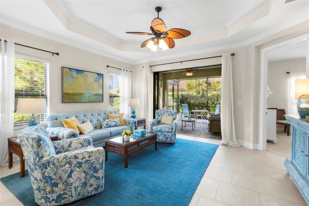 For Sale: $415,000 (2 beds, 2 baths, 1430 Square Feet)