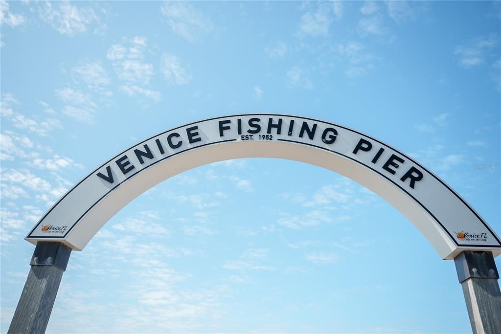 For Sale: $415,000 (2 beds, 2 baths, 1430 Square Feet)