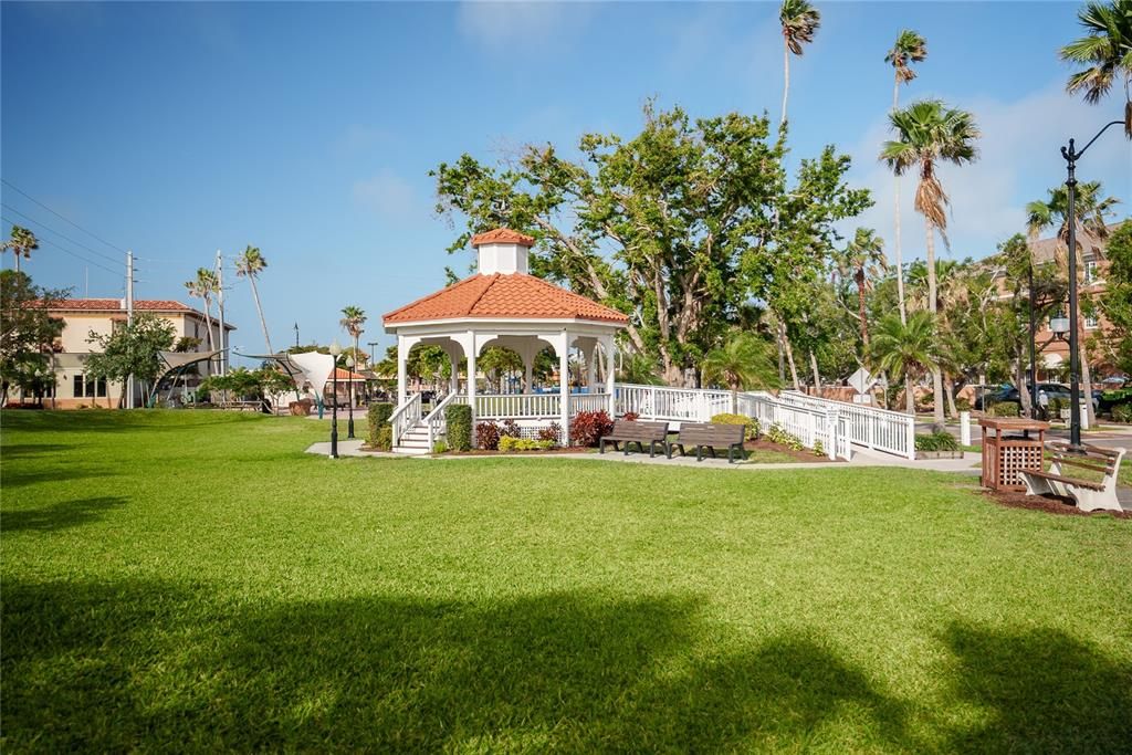 For Sale: $415,000 (2 beds, 2 baths, 1430 Square Feet)