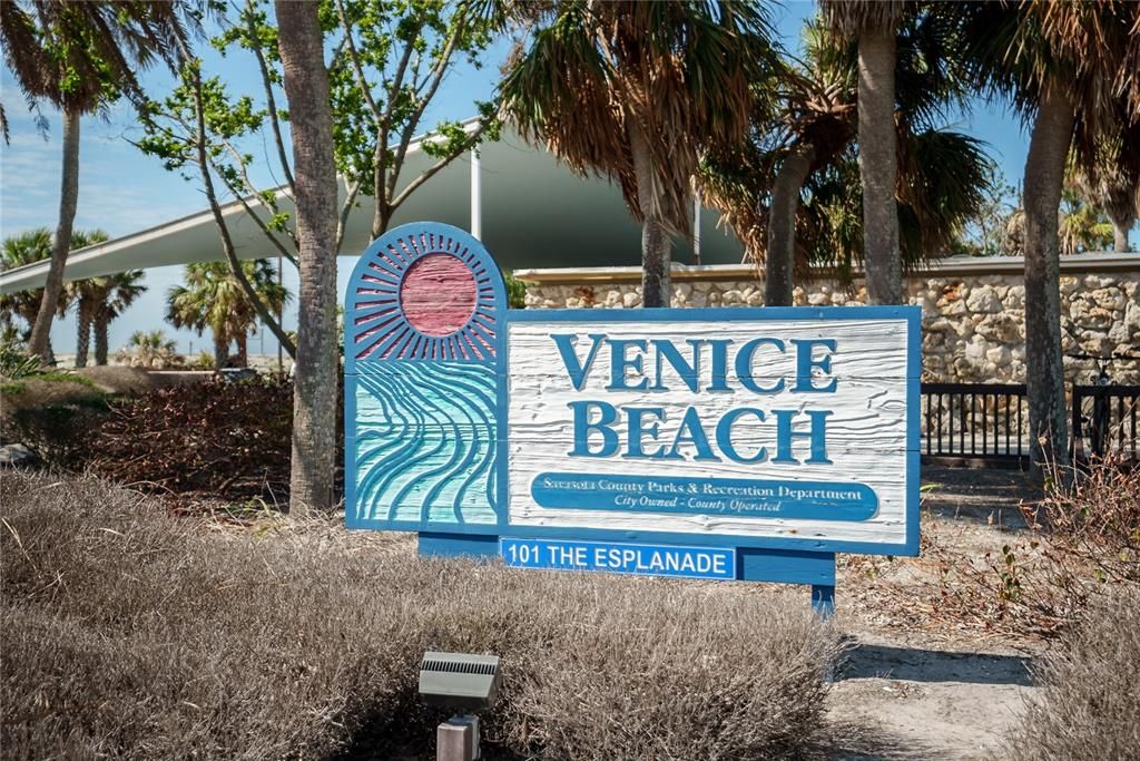 For Sale: $415,000 (2 beds, 2 baths, 1430 Square Feet)