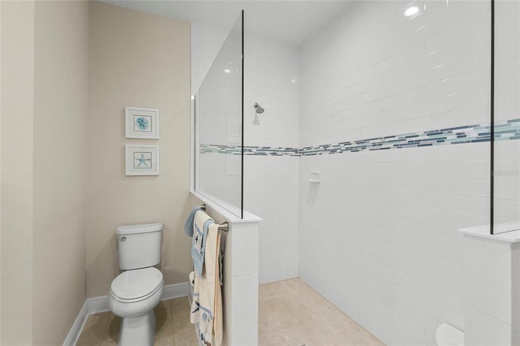 For Sale: $415,000 (2 beds, 2 baths, 1430 Square Feet)