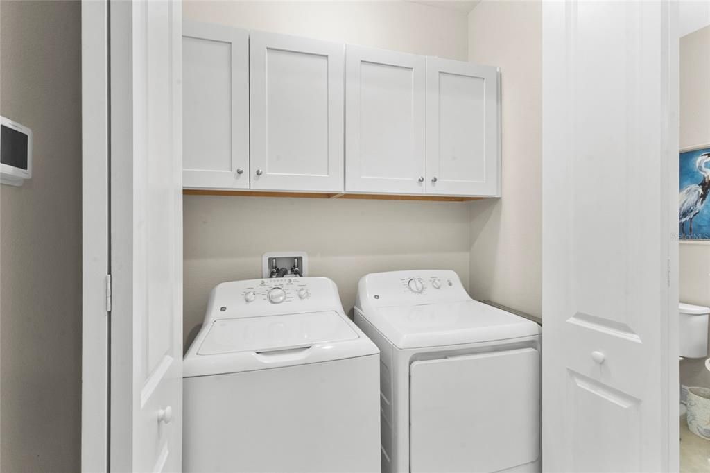 For Sale: $415,000 (2 beds, 2 baths, 1430 Square Feet)