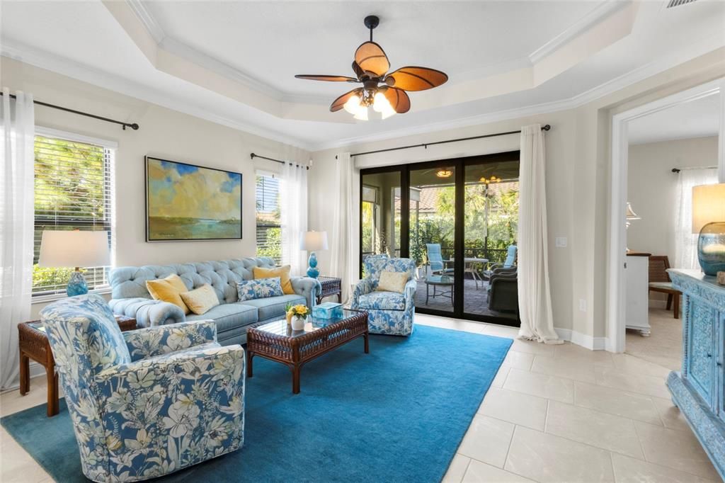 For Sale: $415,000 (2 beds, 2 baths, 1430 Square Feet)