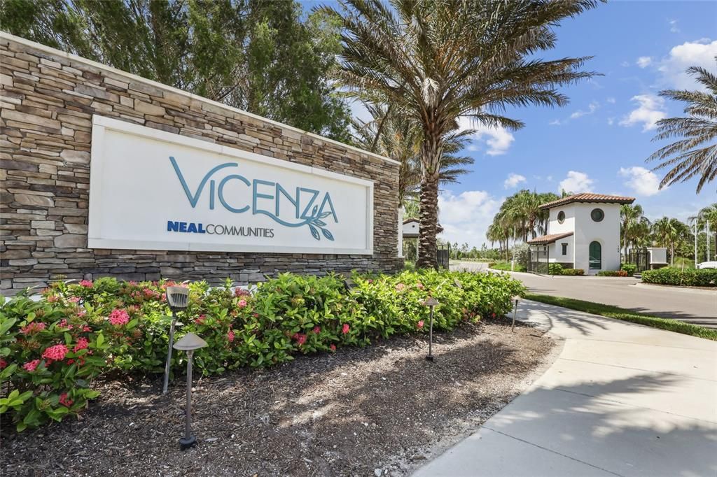 For Sale: $415,000 (2 beds, 2 baths, 1430 Square Feet)