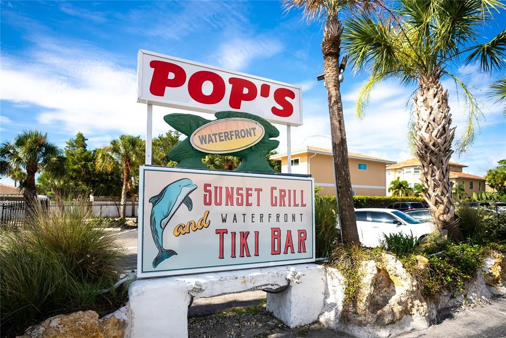 For Sale: $415,000 (2 beds, 2 baths, 1430 Square Feet)