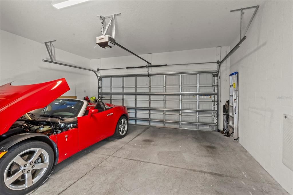 For Sale: $415,000 (2 beds, 2 baths, 1430 Square Feet)