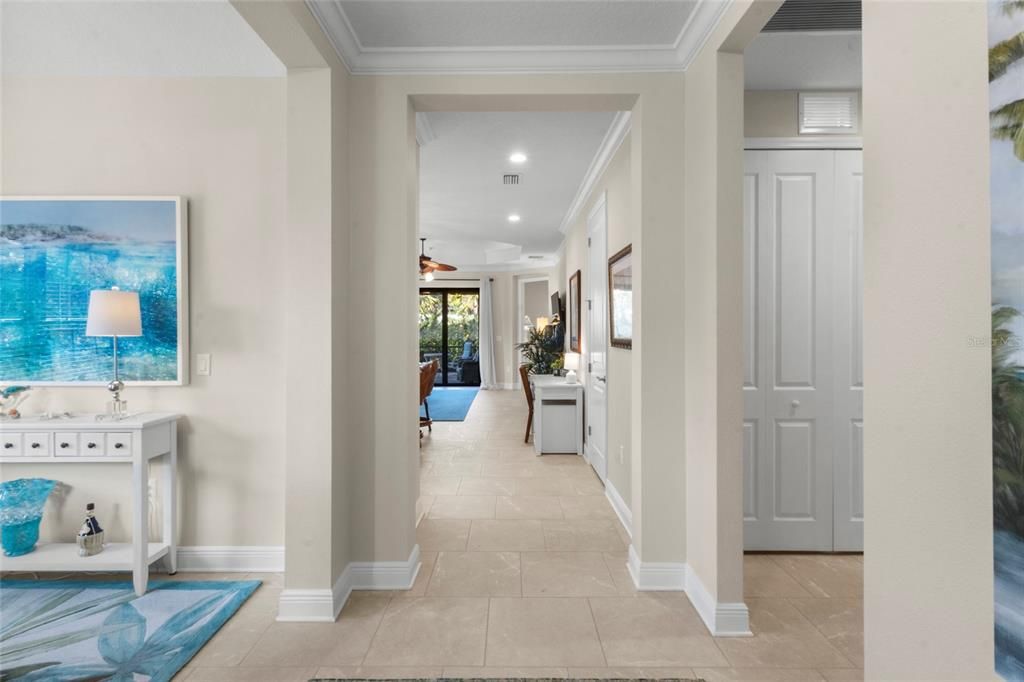 For Sale: $415,000 (2 beds, 2 baths, 1430 Square Feet)