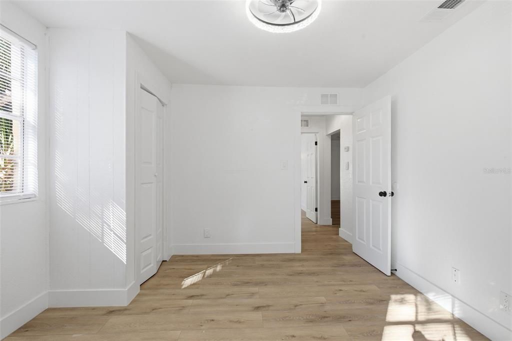 For Sale: $535,000 (7 beds, 0 baths, 2600 Square Feet)