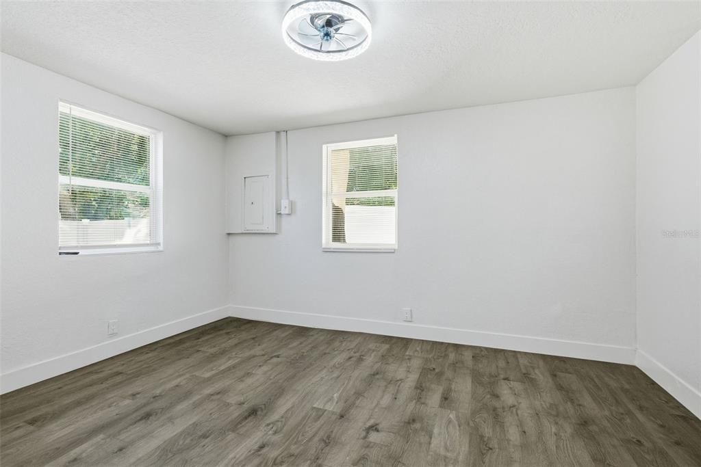 For Sale: $535,000 (7 beds, 0 baths, 2600 Square Feet)