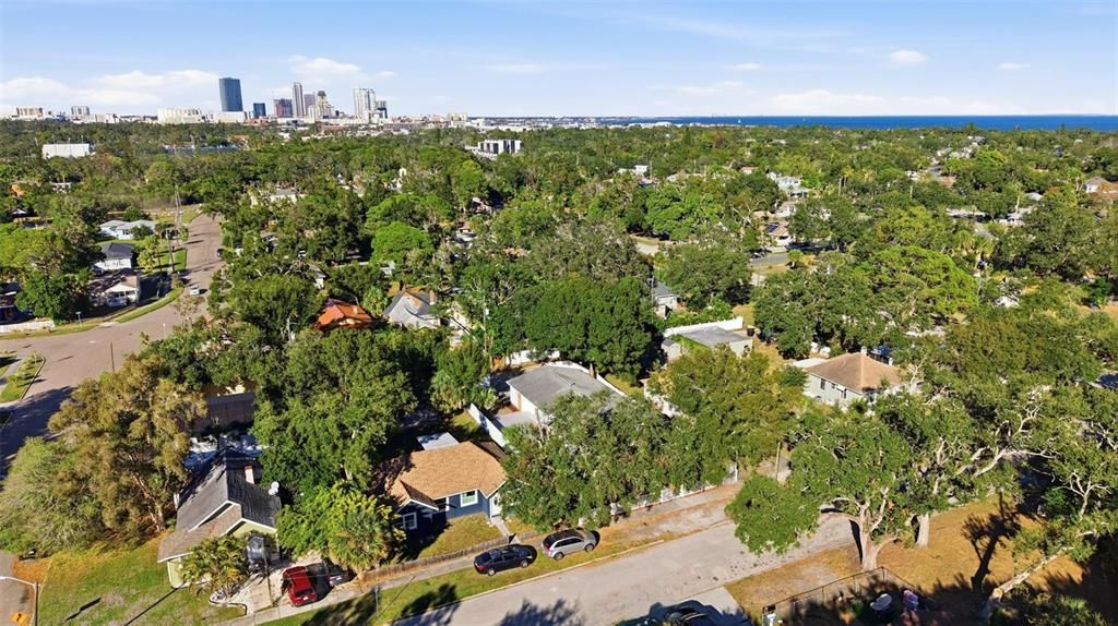 For Sale: $535,000 (7 beds, 0 baths, 2600 Square Feet)