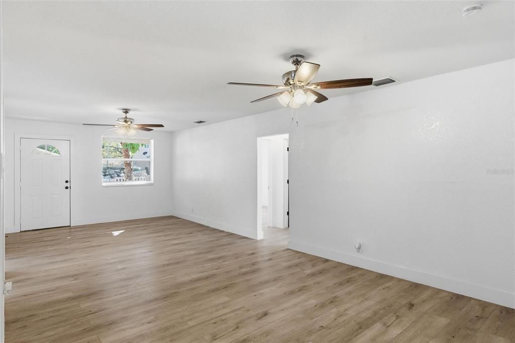 For Sale: $535,000 (7 beds, 0 baths, 2600 Square Feet)