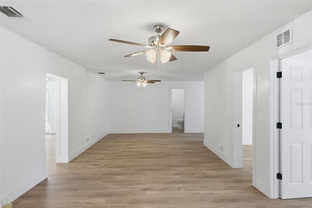 For Sale: $535,000 (7 beds, 0 baths, 2600 Square Feet)