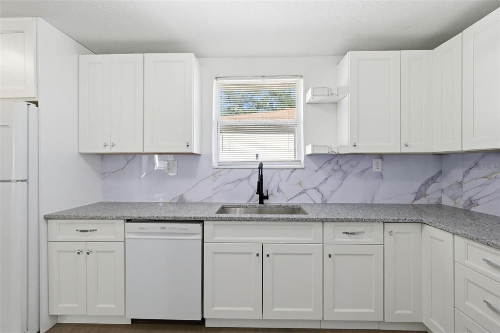 For Sale: $535,000 (7 beds, 0 baths, 2600 Square Feet)