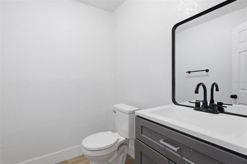 For Sale: $535,000 (7 beds, 0 baths, 2600 Square Feet)