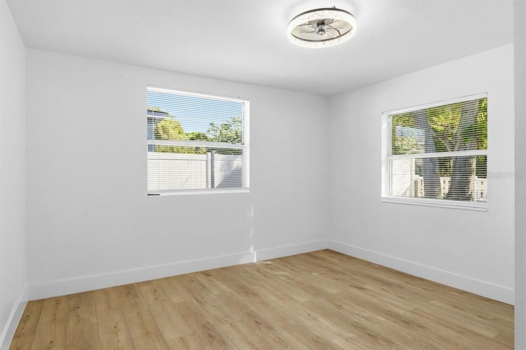 For Sale: $535,000 (7 beds, 0 baths, 2600 Square Feet)