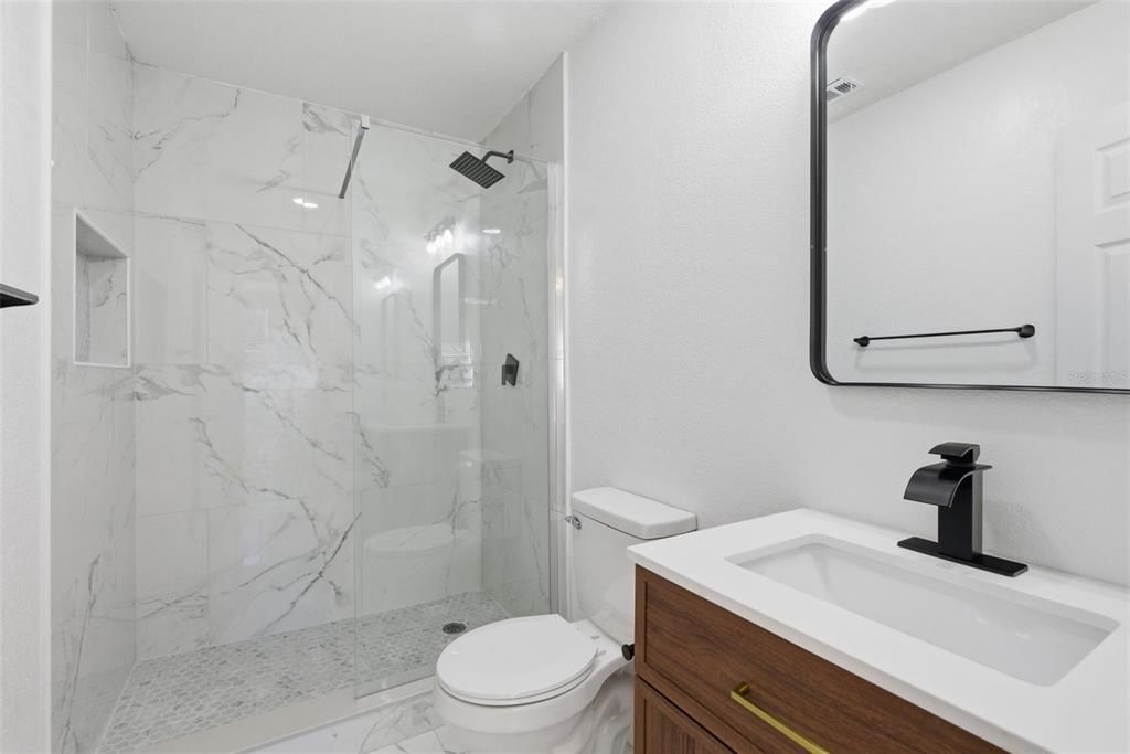 For Sale: $535,000 (7 beds, 0 baths, 2600 Square Feet)