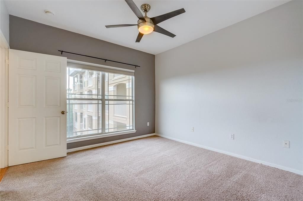 For Sale: $255,000 (2 beds, 2 baths, 1010 Square Feet)