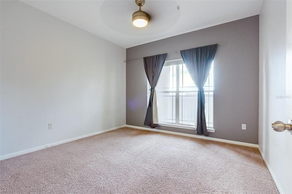 For Sale: $255,000 (2 beds, 2 baths, 1010 Square Feet)