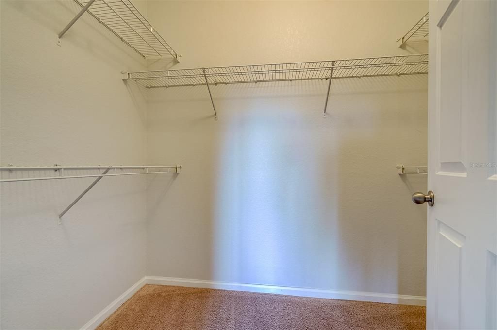 For Sale: $255,000 (2 beds, 2 baths, 1010 Square Feet)