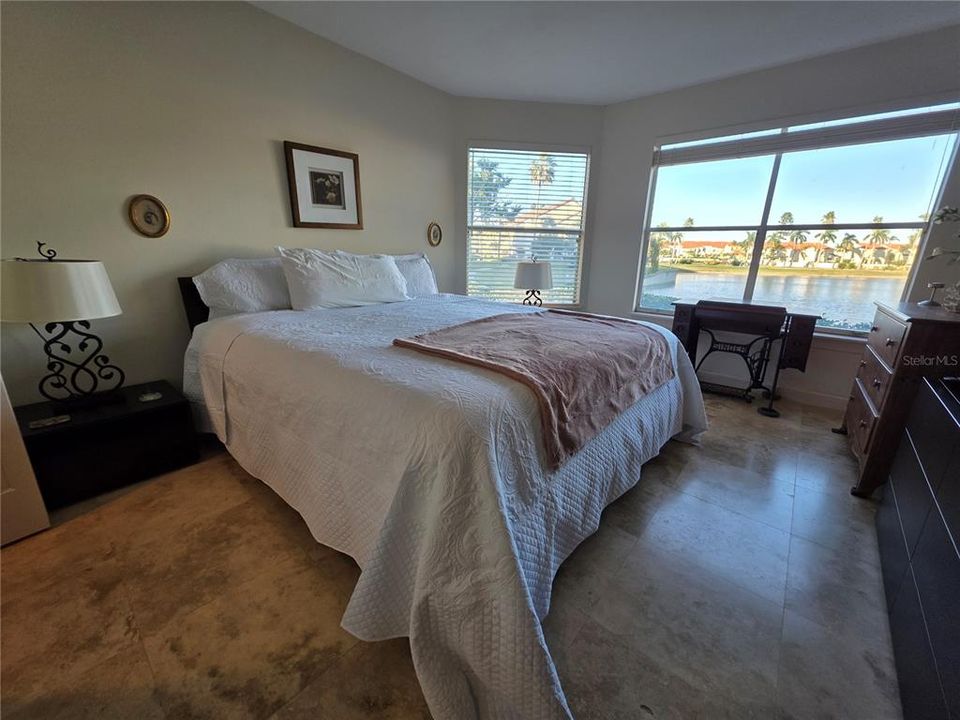 For Rent: $2,995 (2 beds, 2 baths, 1075 Square Feet)