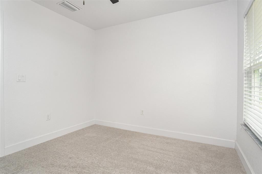 For Sale: $389,999 (3 beds, 2 baths, 1354 Square Feet)