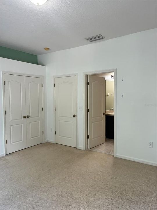 出租: $1,675 (2 贝兹, 2 浴室, 1570 平方英尺)