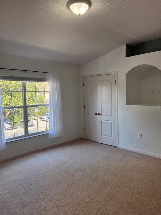 出租: $1,675 (2 贝兹, 2 浴室, 1570 平方英尺)