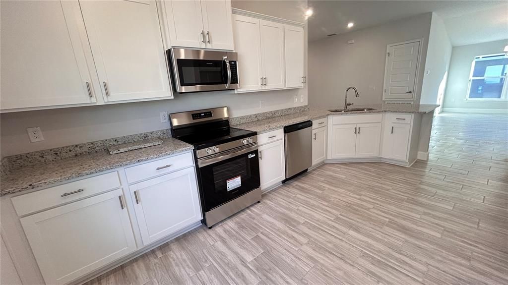 En Venta: $367,830 (4 camas, 2 baños, 1820 Pies cuadrados)