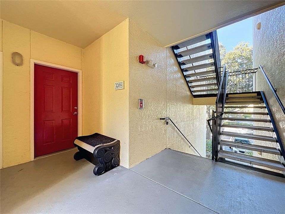 待售: $199,995 (2 贝兹, 2 浴室, 1048 平方英尺)