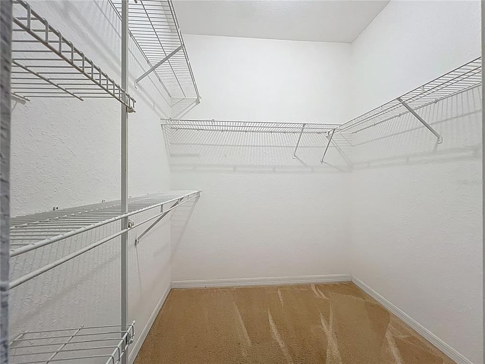 待售: $199,995 (2 贝兹, 2 浴室, 1048 平方英尺)