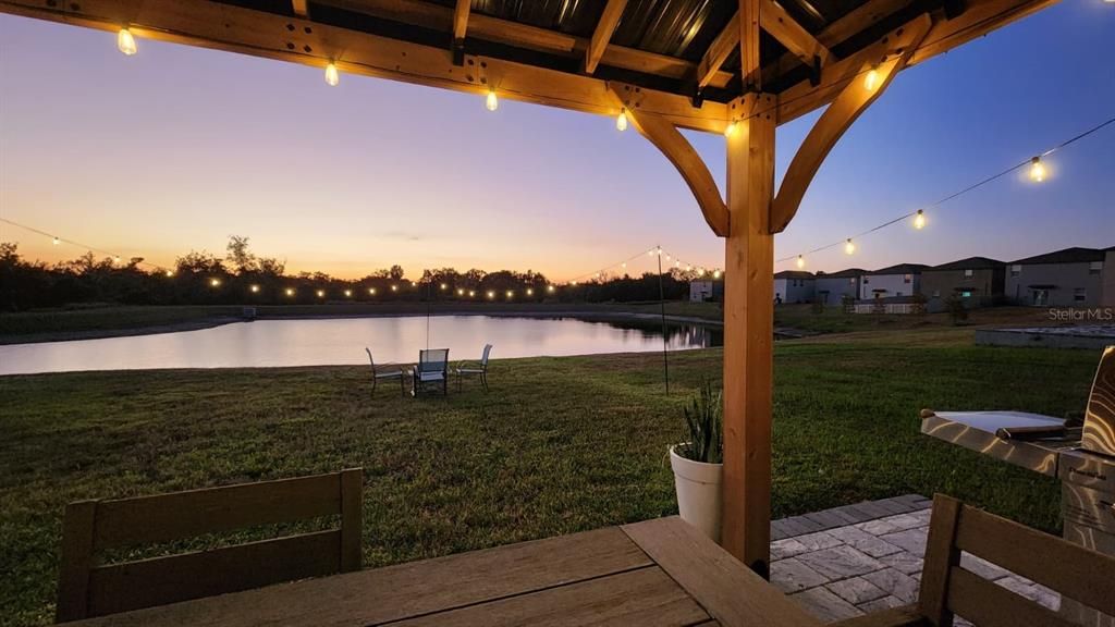 En Venta: $412,900 (5 camas, 2 baños, 2217 Pies cuadrados)