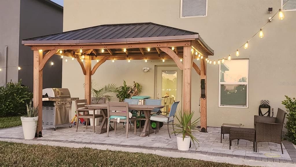 En Venta: $412,900 (5 camas, 2 baños, 2217 Pies cuadrados)