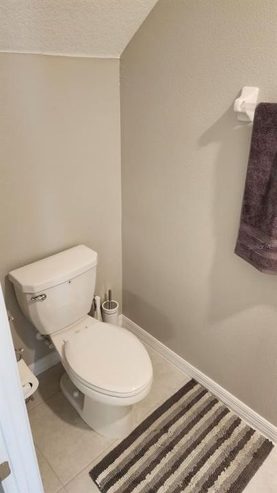 En Venta: $412,900 (5 camas, 2 baños, 2217 Pies cuadrados)