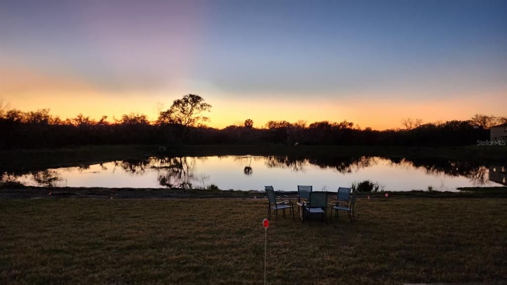 En Venta: $412,900 (5 camas, 2 baños, 2217 Pies cuadrados)