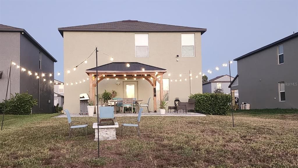 En Venta: $412,900 (5 camas, 2 baños, 2217 Pies cuadrados)