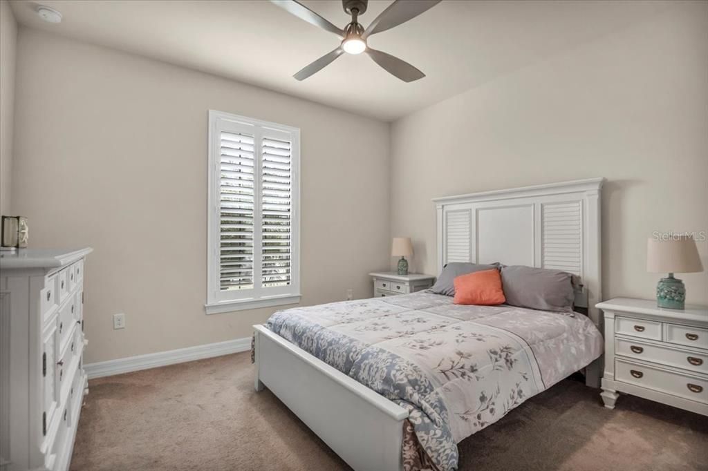 For Sale: $529,900 (2 beds, 2 baths, 1860 Square Feet)