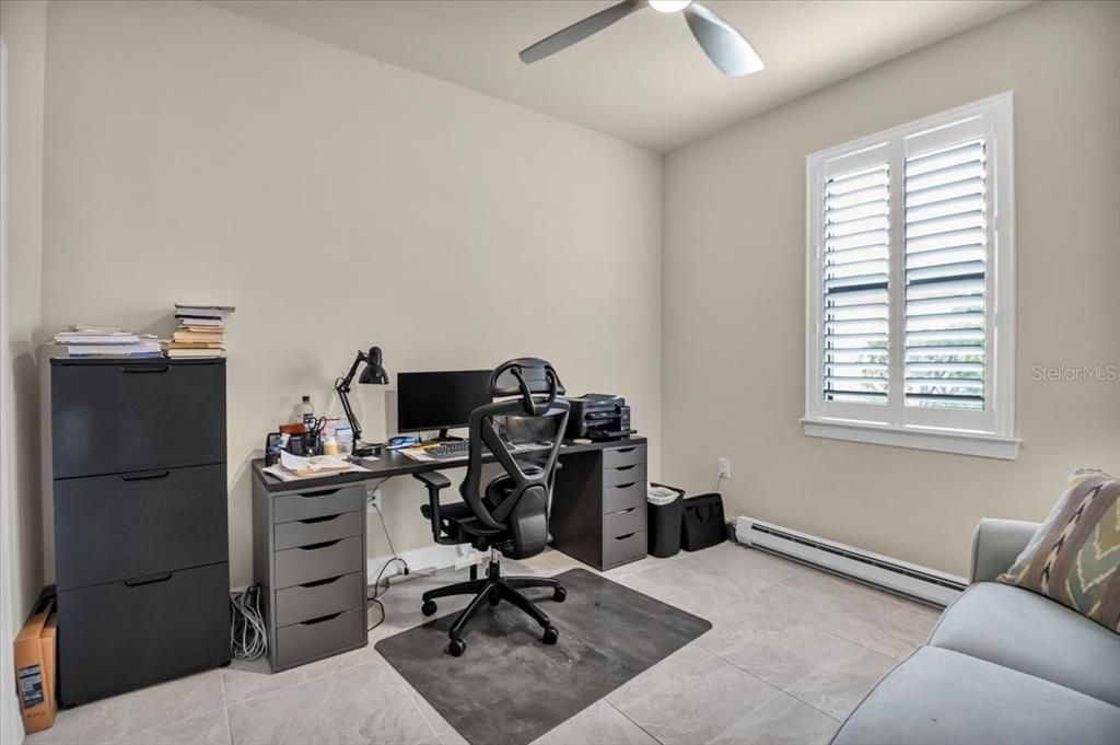 For Sale: $529,900 (2 beds, 2 baths, 1860 Square Feet)