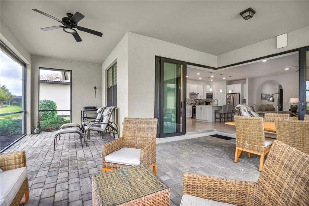 For Sale: $529,900 (2 beds, 2 baths, 1860 Square Feet)