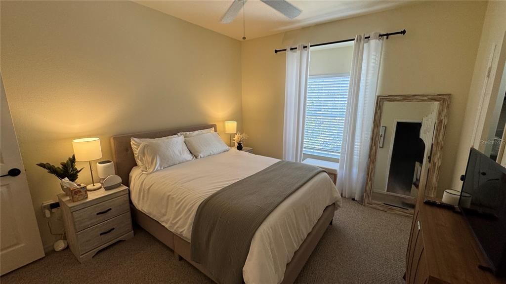 For Rent: $2,195 (2 beds, 2 baths, 1168 Square Feet)