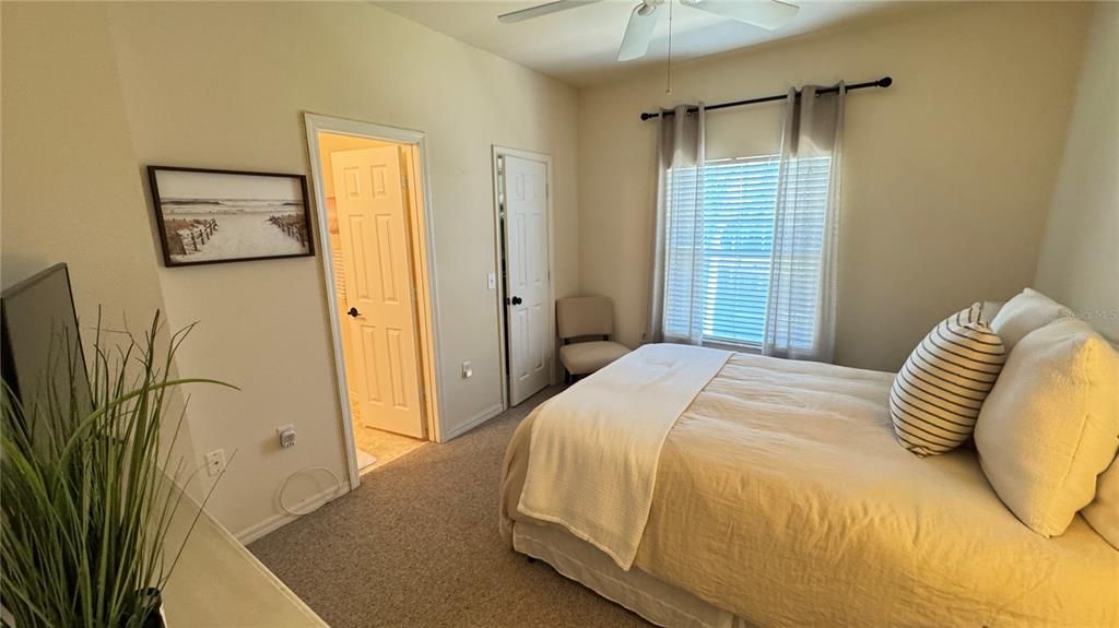For Rent: $2,195 (2 beds, 2 baths, 1168 Square Feet)