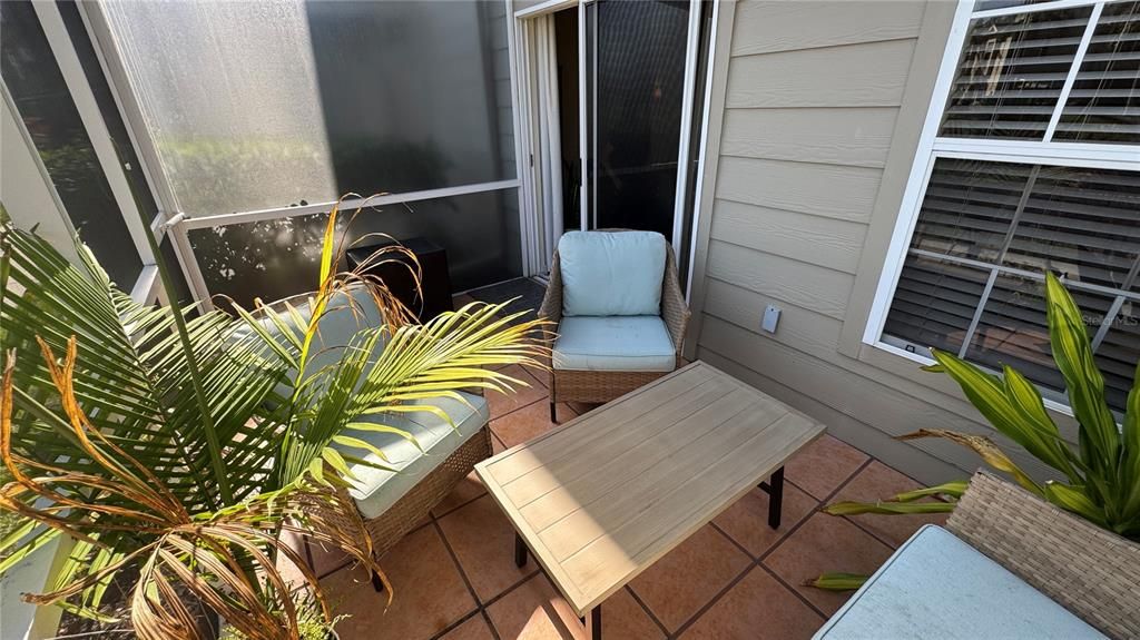 For Rent: $2,195 (2 beds, 2 baths, 1168 Square Feet)