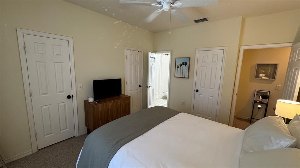 For Rent: $2,195 (2 beds, 2 baths, 1168 Square Feet)