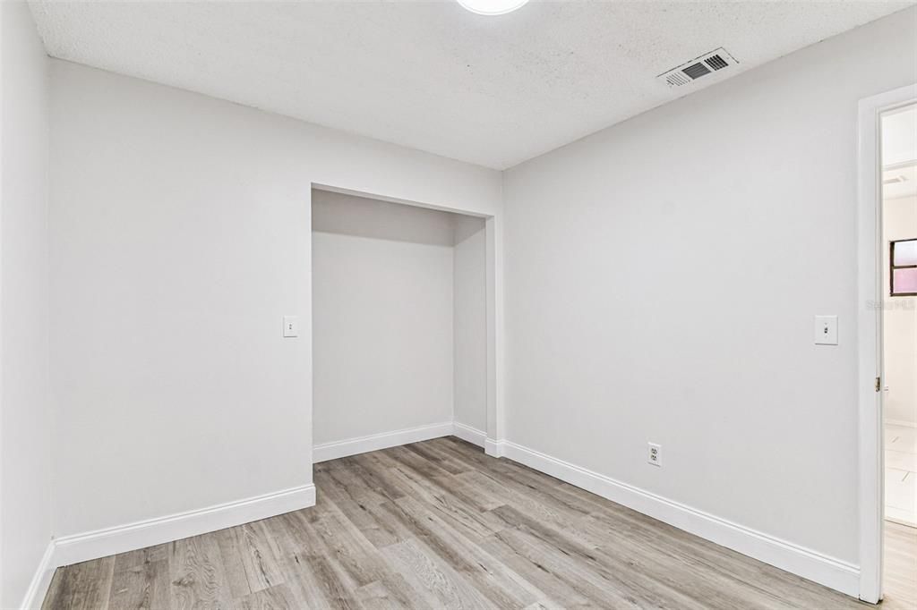 For Rent: $2,700 (3 beds, 1 baths, 1156 Square Feet)