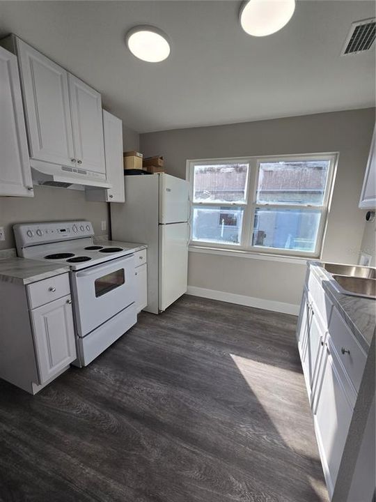 For Rent: $1,140 (1 beds, 1 baths, 600 Square Feet)