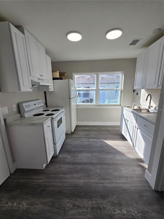 For Rent: $1,140 (1 beds, 1 baths, 600 Square Feet)